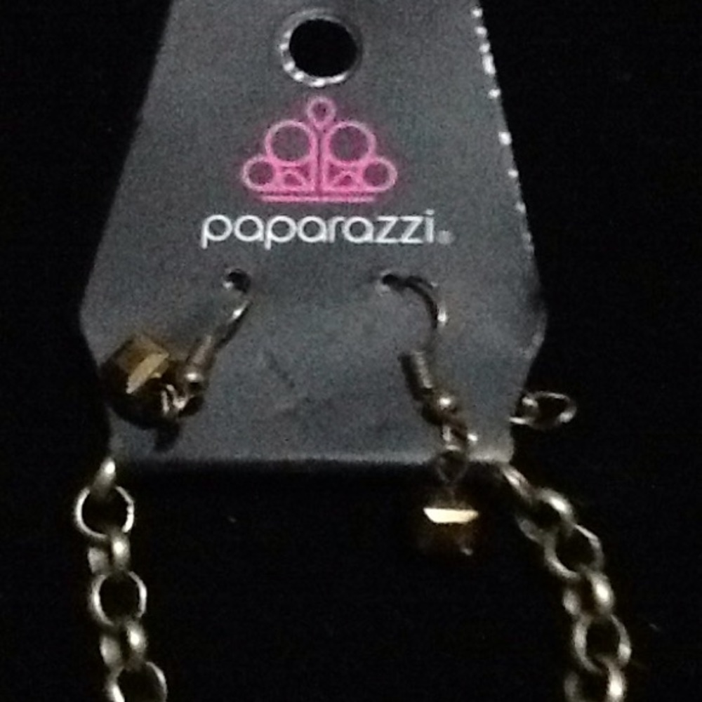 Necklace - Picture 3 of 3